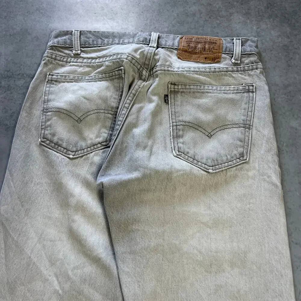 Levi's 505 Regular Fit Gray Mens Size 32x30 Jeans '87 USA Made Vintage Black Tab